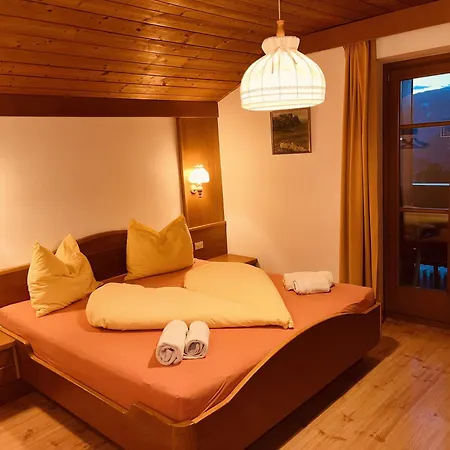Zirmer Wasser Apartment Castelrotto