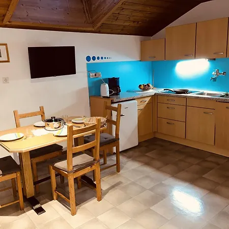 Zirmer Wasser Apartment Castelrotto